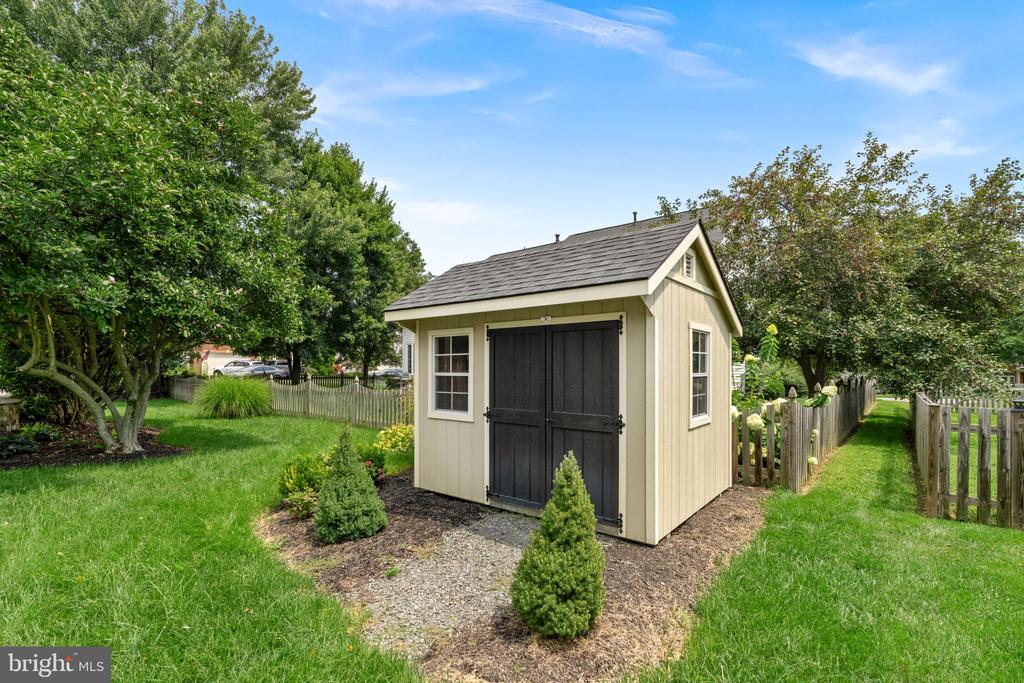 21476 GLEBE VIEW DRIVE