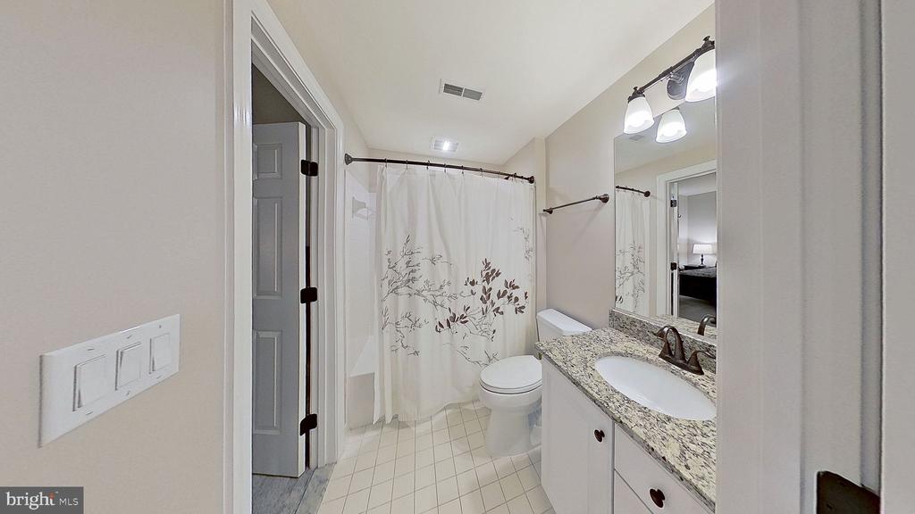 21476 GLEBE VIEW DRIVE