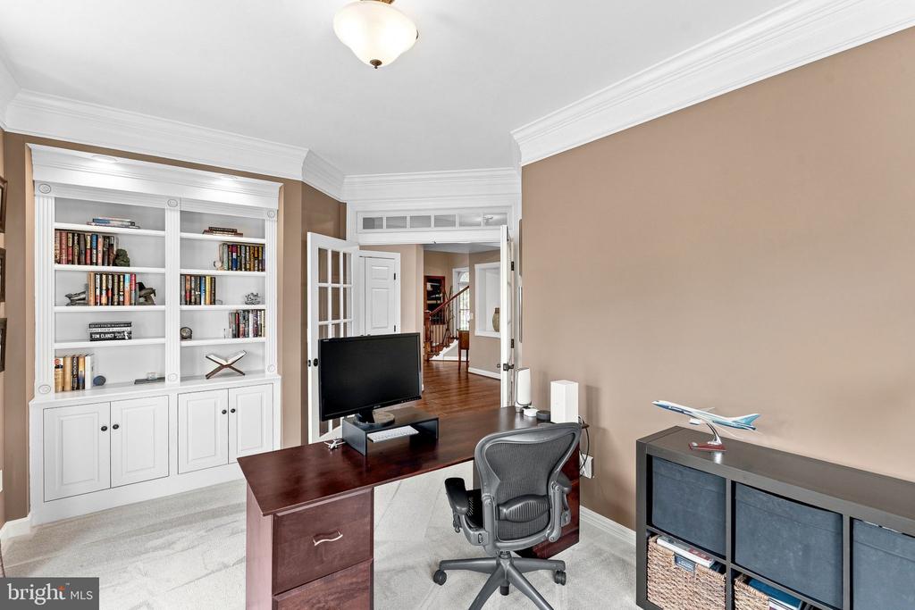 21476 GLEBE VIEW DRIVE