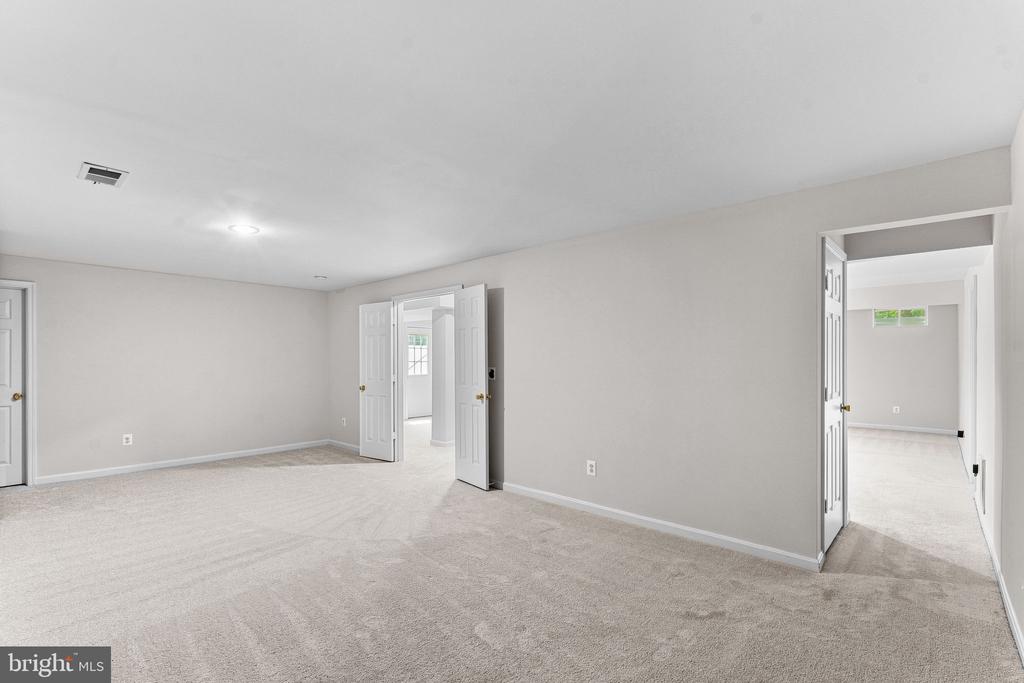 42773 REYNWOOD PLACE