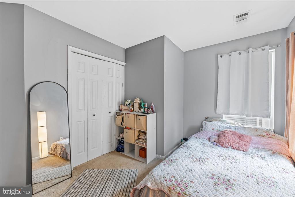 20414 COOL FERN SQUARE