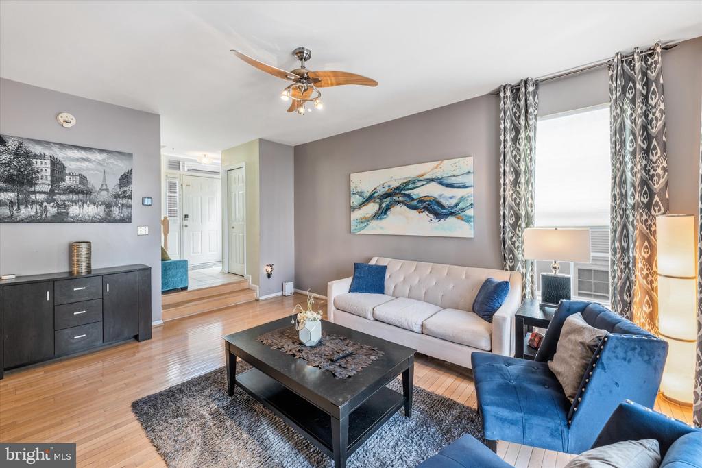 20414 COOL FERN SQUARE