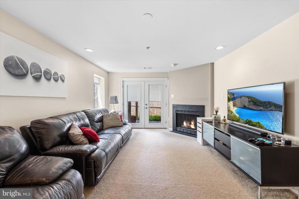 20414 COOL FERN SQUARE