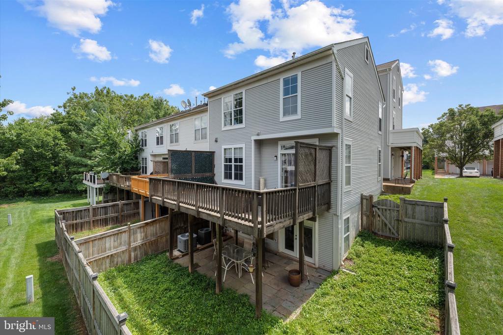 20414 COOL FERN SQUARE