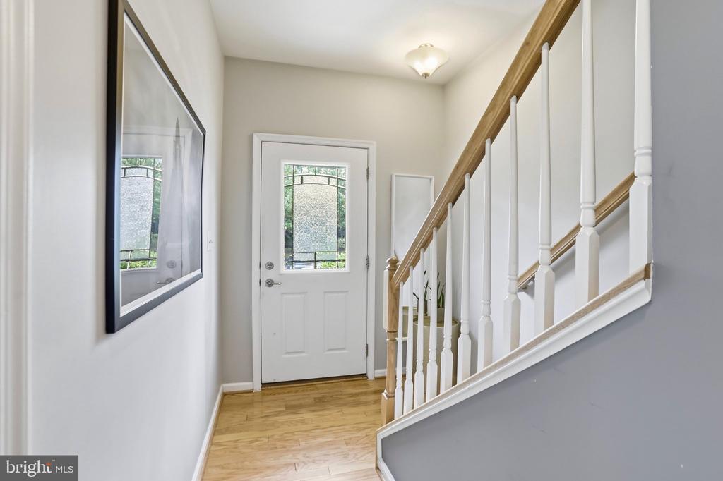 25011 COATS SQUARE