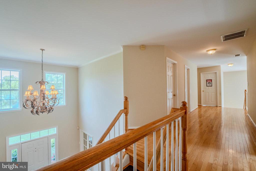 21467 ESTATE PLACE