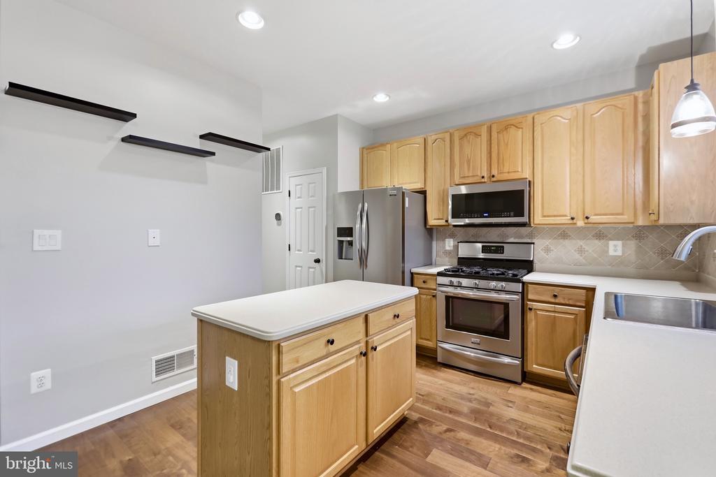 1179 CAMBRIA TERRACE NE