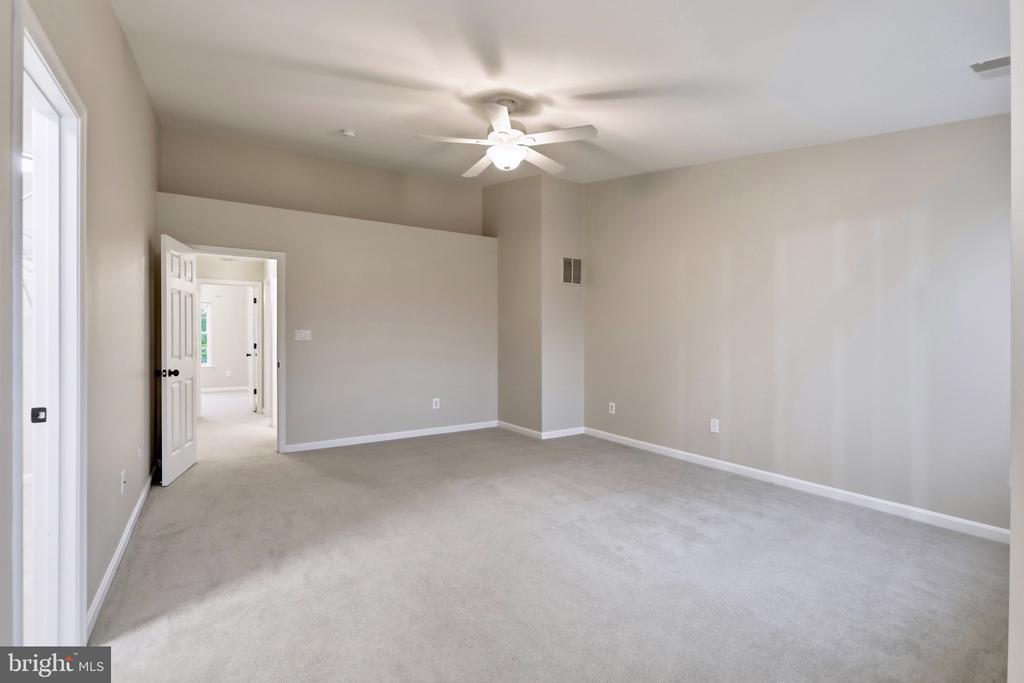 1179 CAMBRIA TERRACE NE