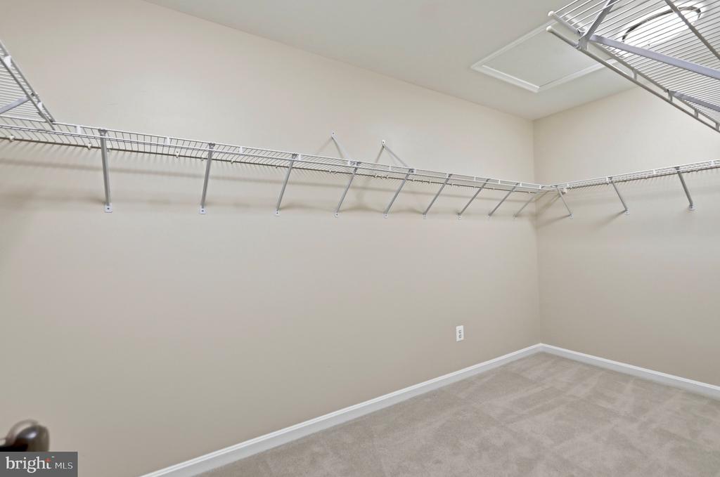 1179 CAMBRIA TERRACE NE