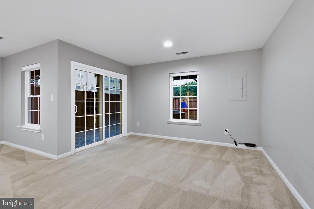 1179 CAMBRIA TERRACE NE