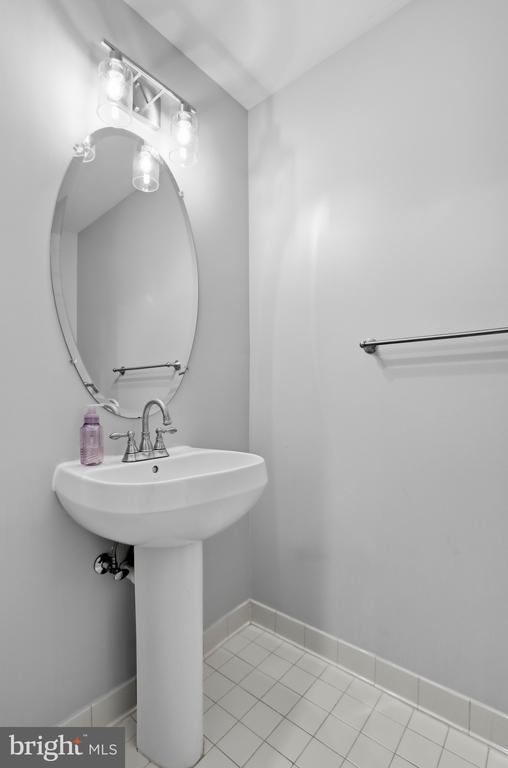 1179 CAMBRIA TERRACE NE