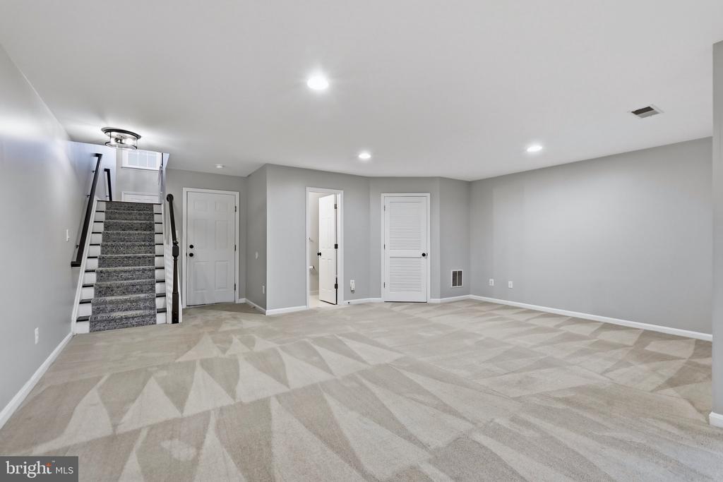 1179 CAMBRIA TERRACE NE
