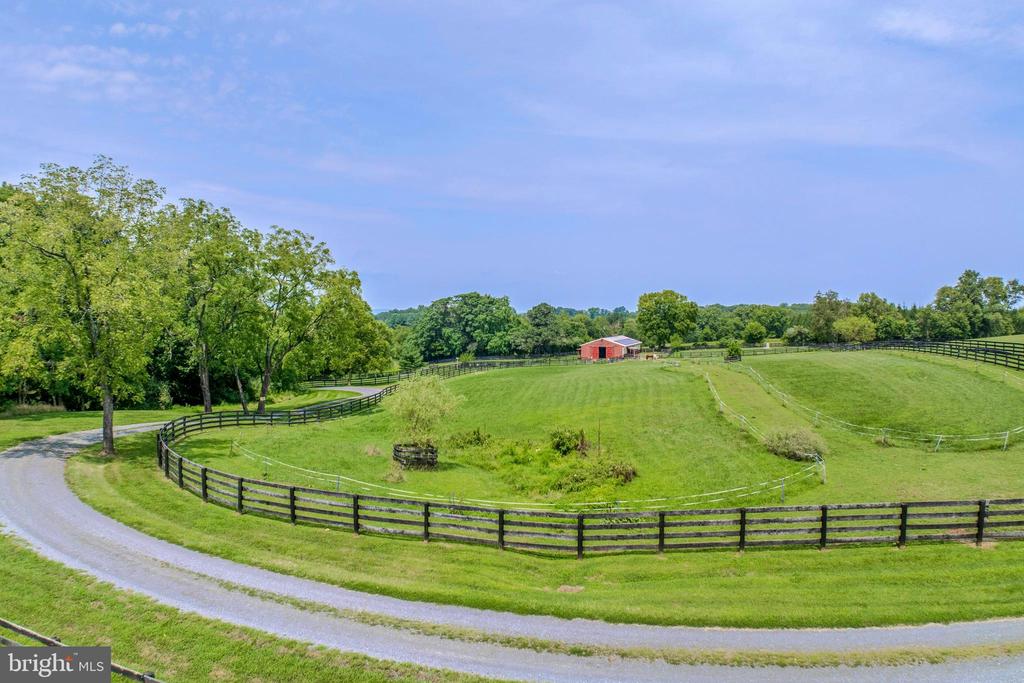 19949 PLEASANT MEADOW LANE