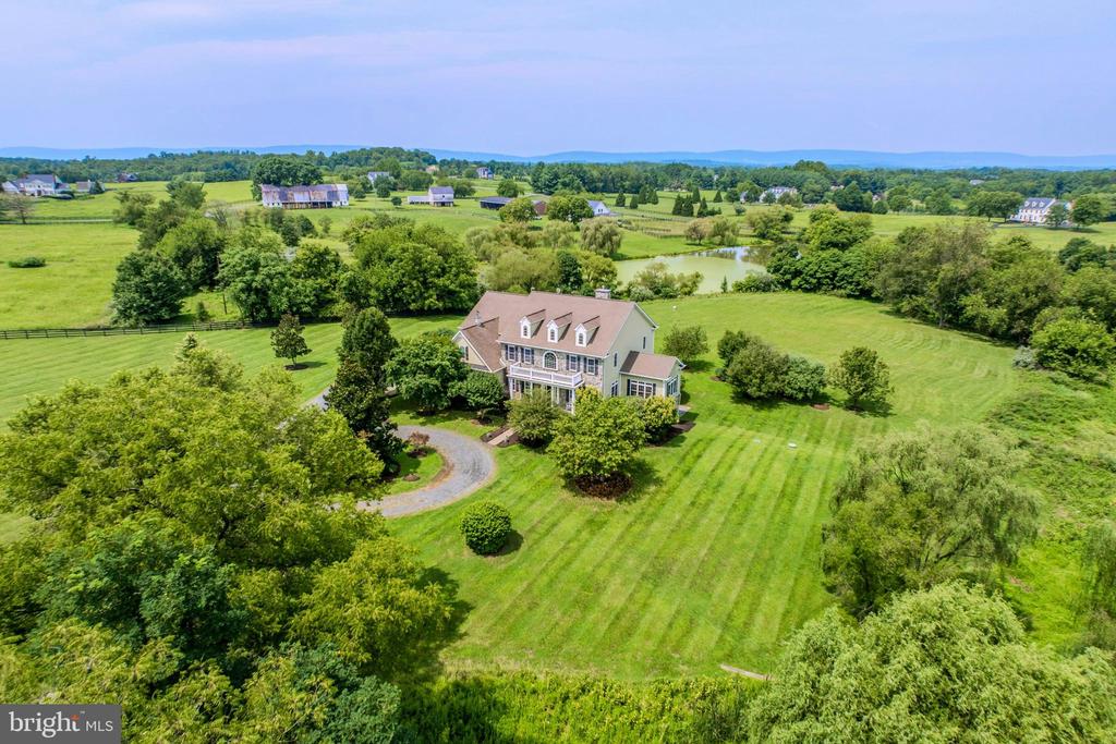 19949 PLEASANT MEADOW LANE