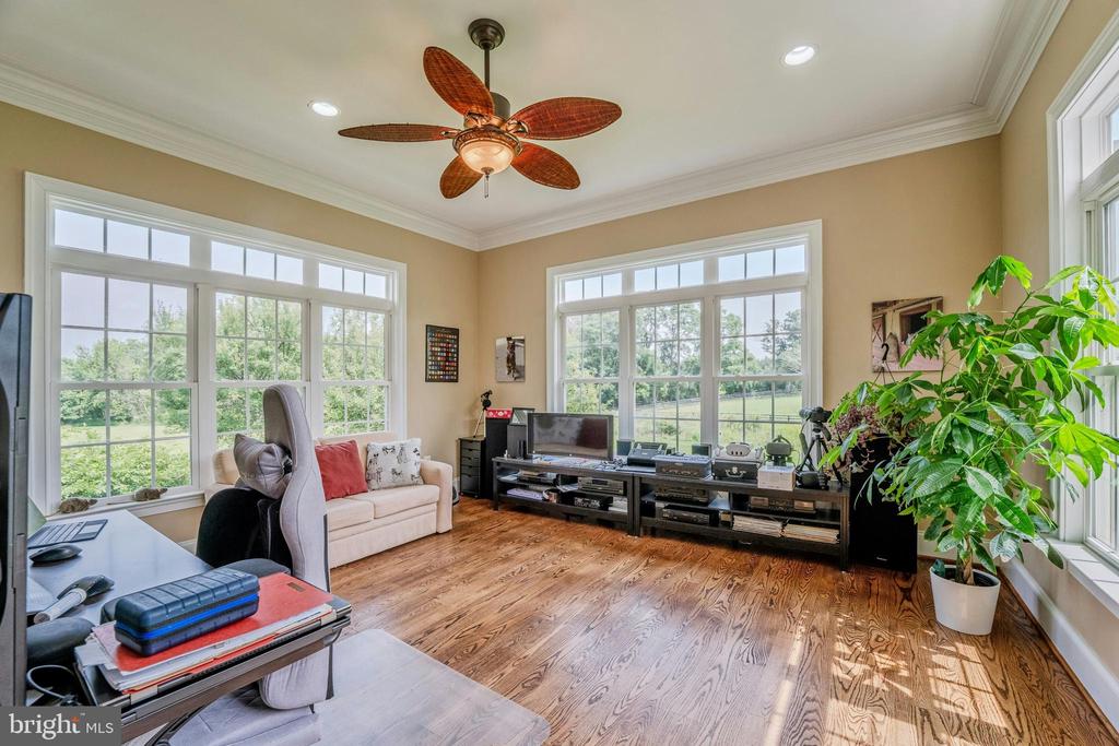 19949 PLEASANT MEADOW LANE