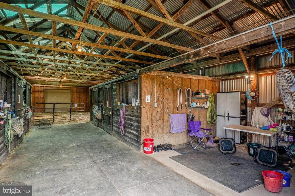 19949 PLEASANT MEADOW LANE