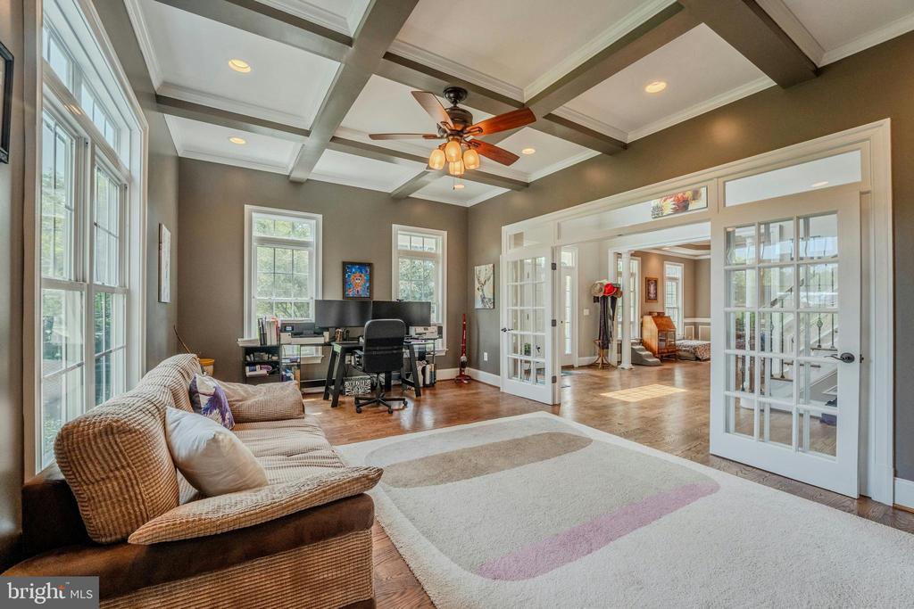 19949 PLEASANT MEADOW LANE