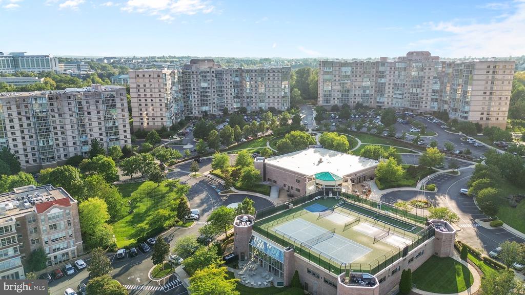19365 CYPRESS RIDGE TERRACE Unit: 720