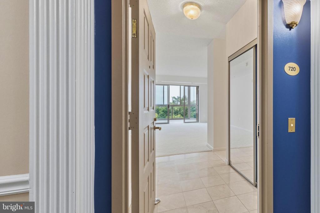 19365 CYPRESS RIDGE TERRACE Unit: 720