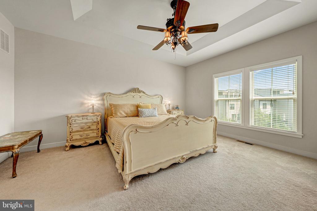 42355 PIPER TERRACE