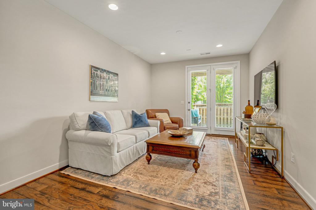 42355 PIPER TERRACE