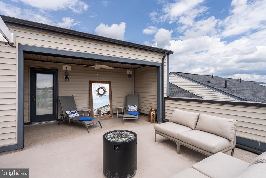 42355 PIPER TERRACE