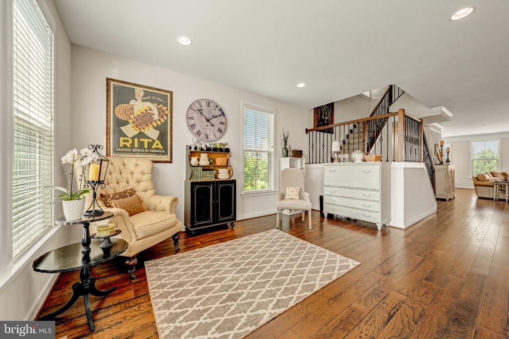 42355 PIPER TERRACE