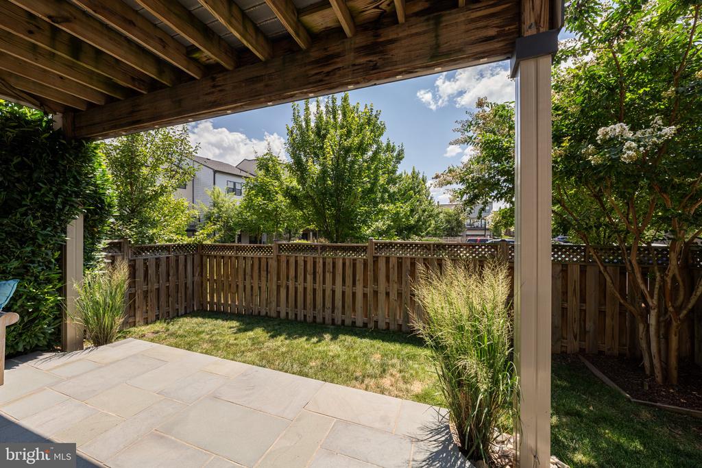 42355 PIPER TERRACE