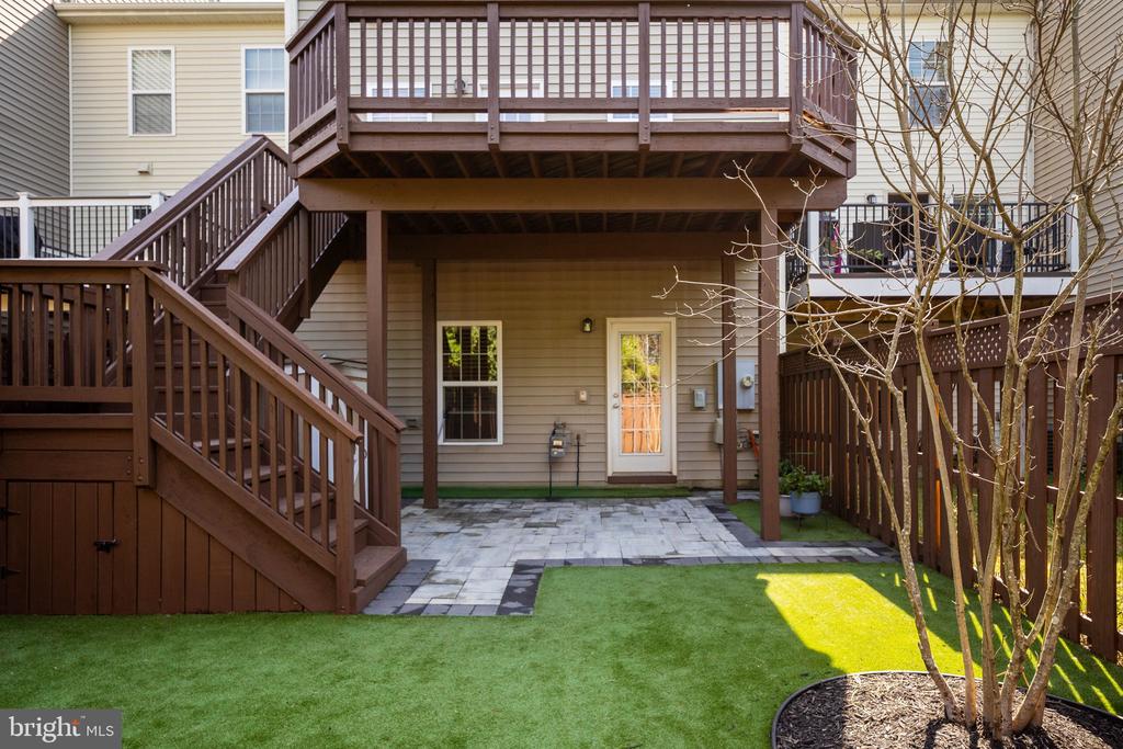 25151 SWEET MYRTLE SQUARE