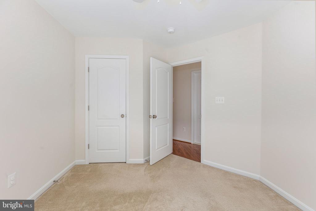 25151 SWEET MYRTLE SQUARE