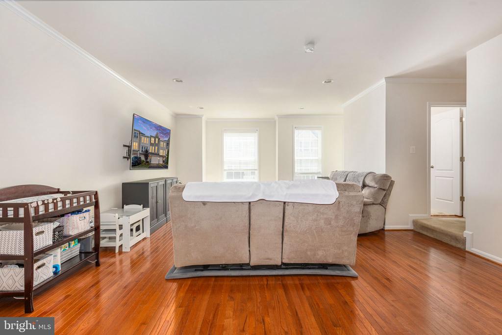 25151 SWEET MYRTLE SQUARE