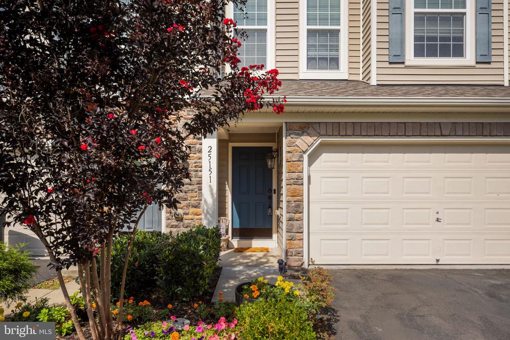 25151 SWEET MYRTLE SQUARE