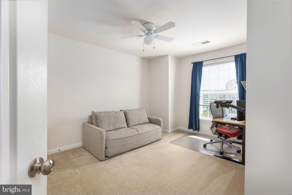 25151 SWEET MYRTLE SQUARE