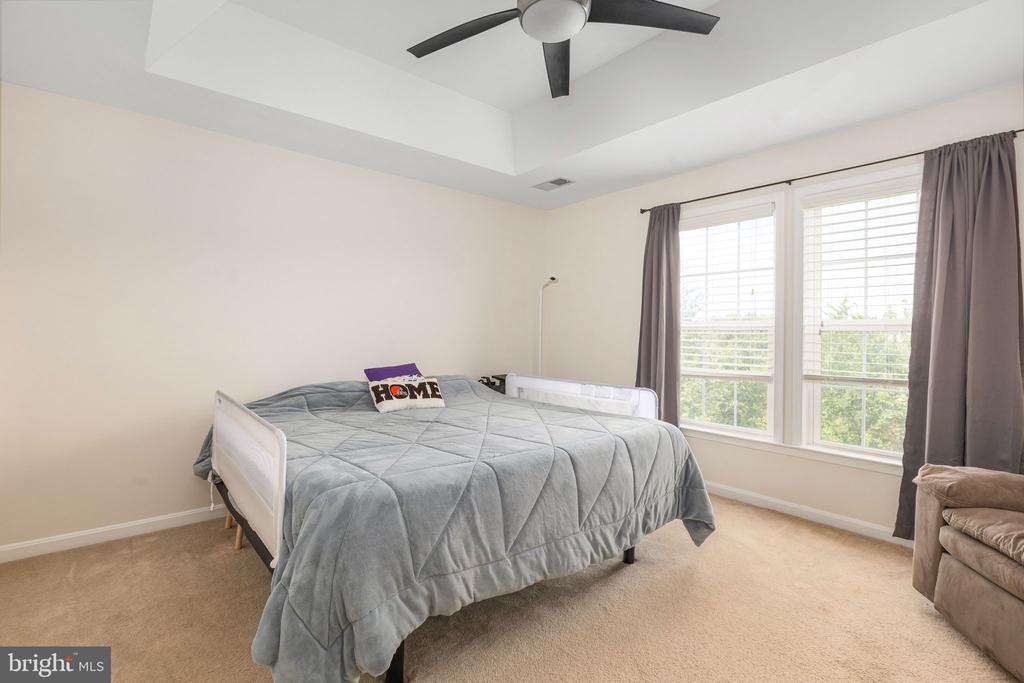 25151 SWEET MYRTLE SQUARE
