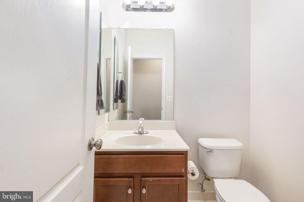 25151 SWEET MYRTLE SQUARE