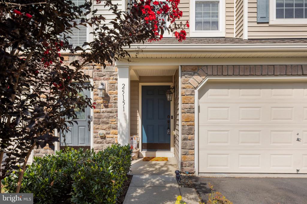 25151 SWEET MYRTLE SQUARE