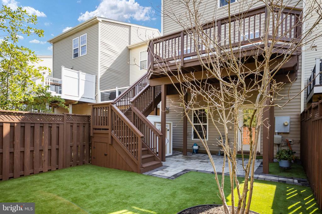 25151 SWEET MYRTLE SQUARE