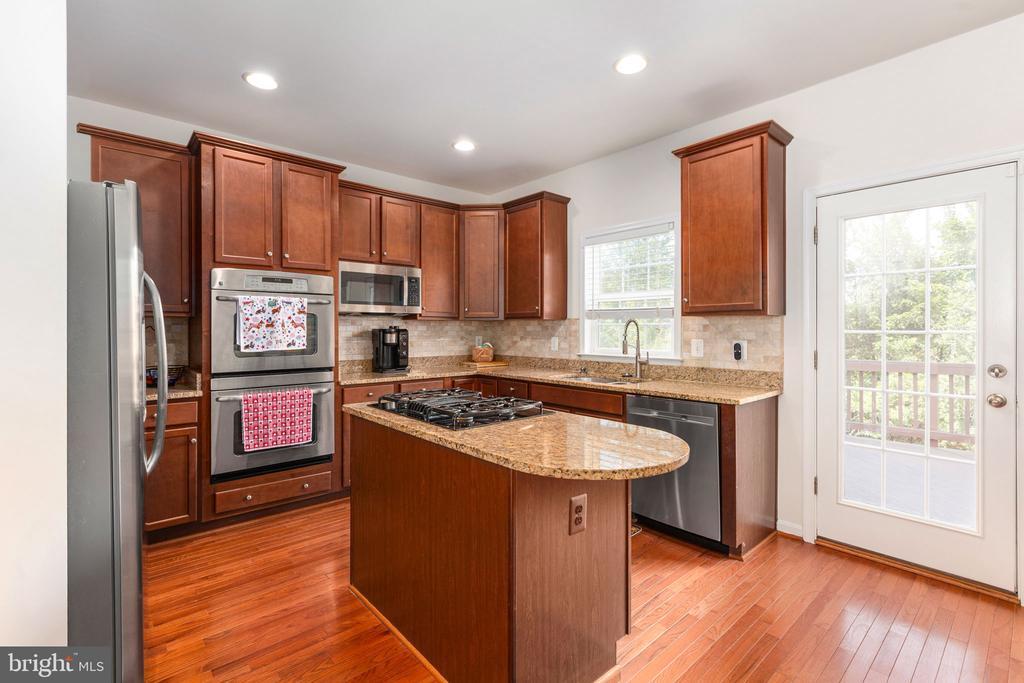 25151 SWEET MYRTLE SQUARE