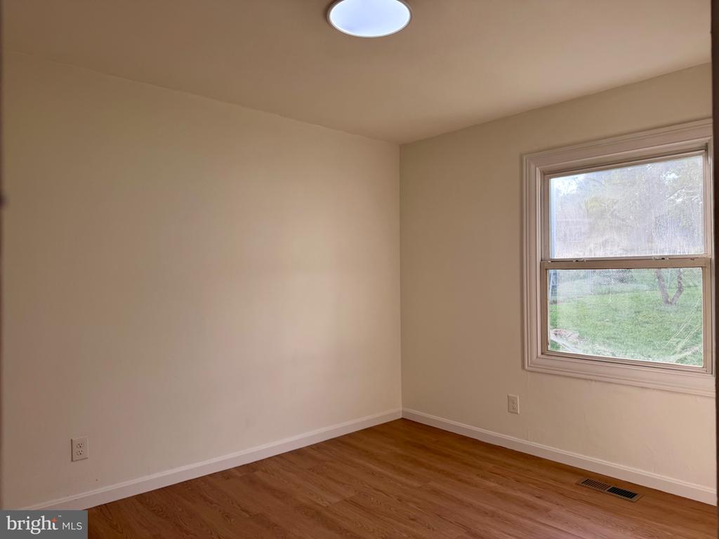 606 W BEECH ROAD W