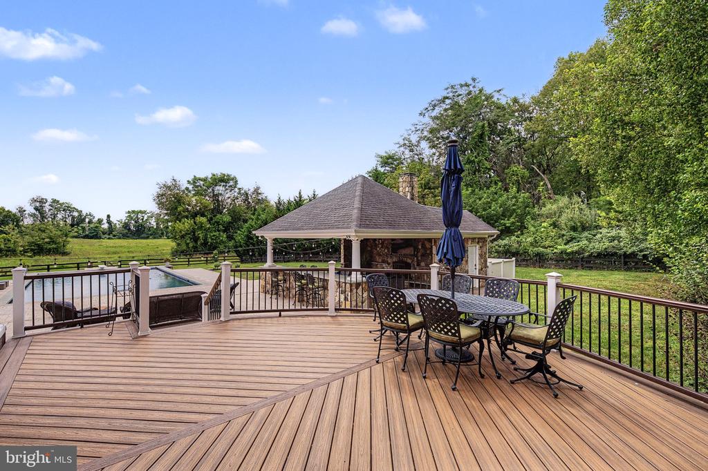42865 TRAVELERS LANE
