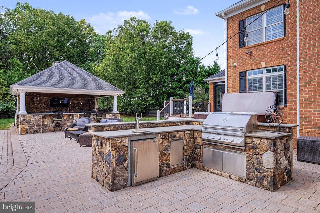 42865 TRAVELERS LANE