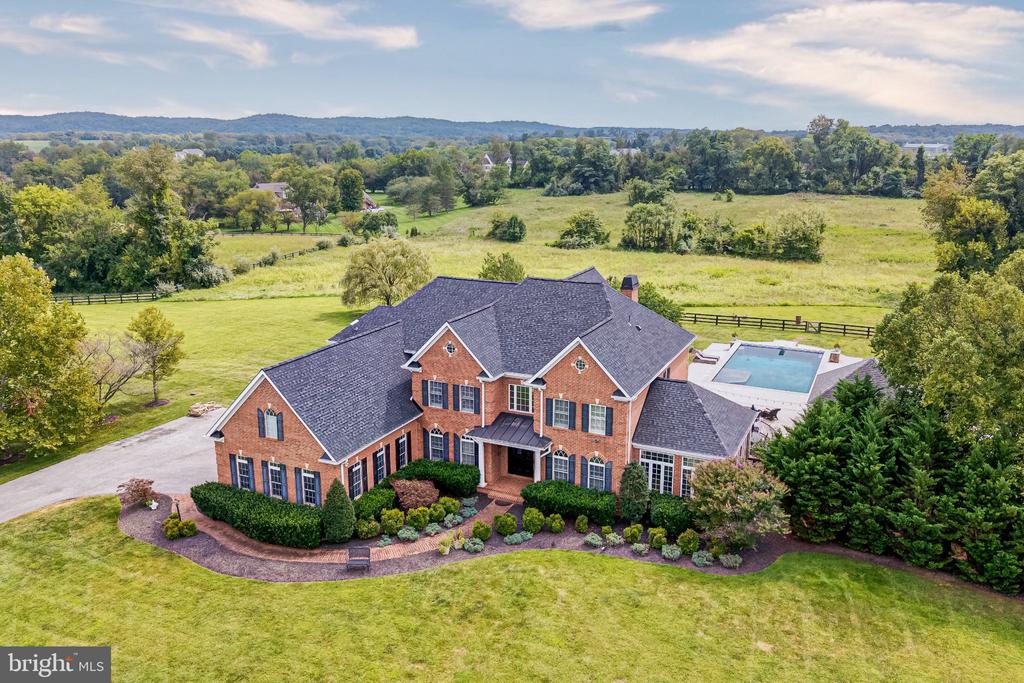42865 TRAVELERS LANE
