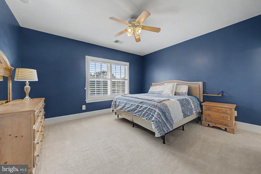 42865 TRAVELERS LANE