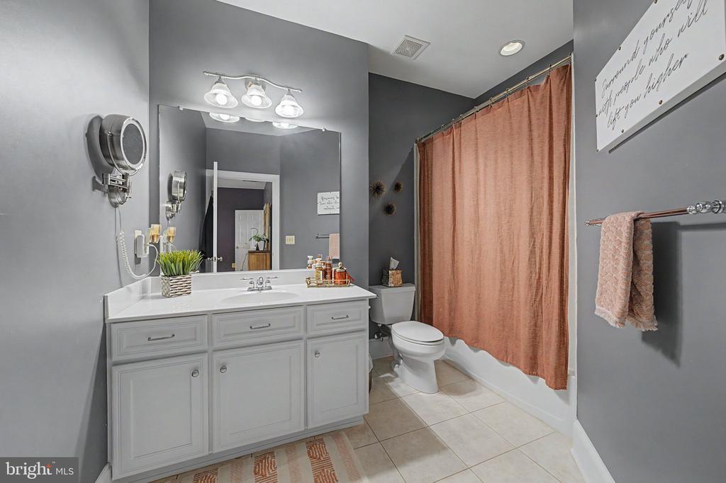 42865 TRAVELERS LANE