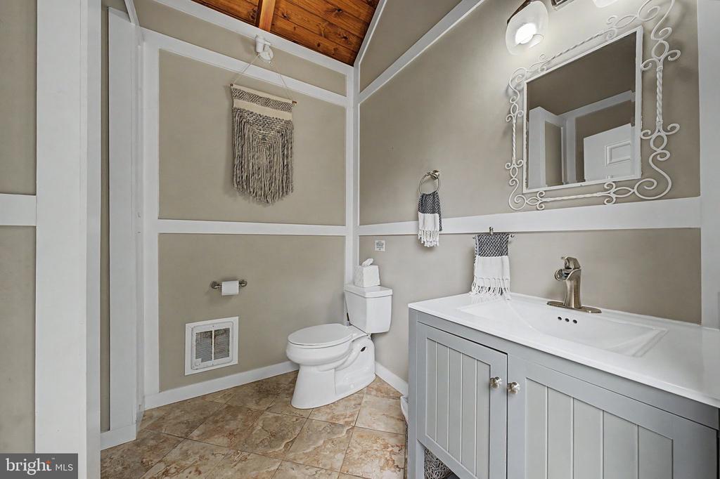42865 TRAVELERS LANE