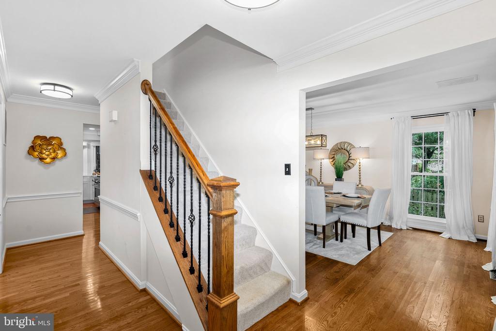 12 TEASDALE COURT