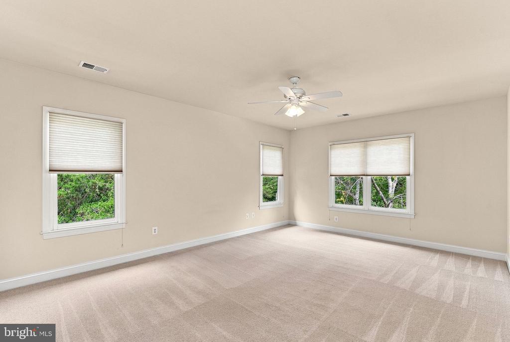 42618 TRAPPE ROCK COURT