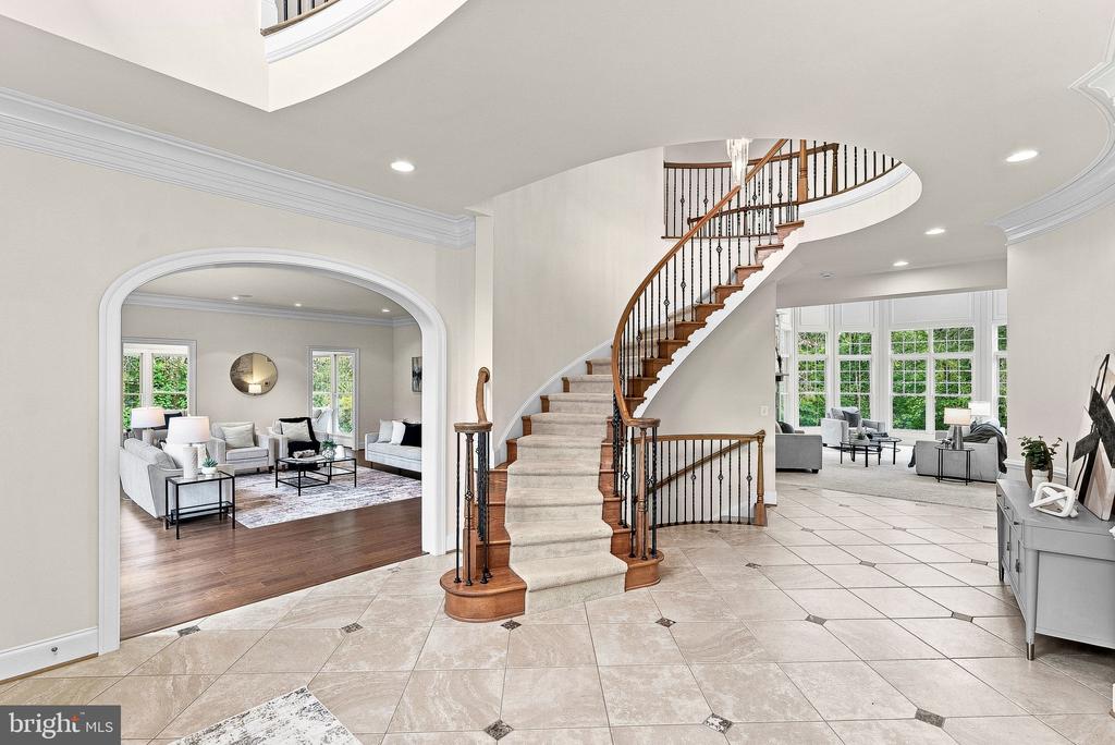 42618 TRAPPE ROCK COURT