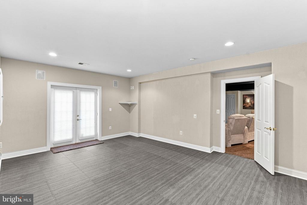 42618 TRAPPE ROCK COURT