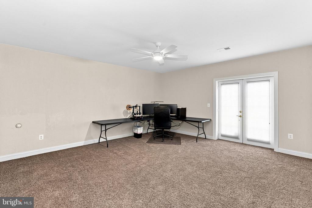42618 TRAPPE ROCK COURT